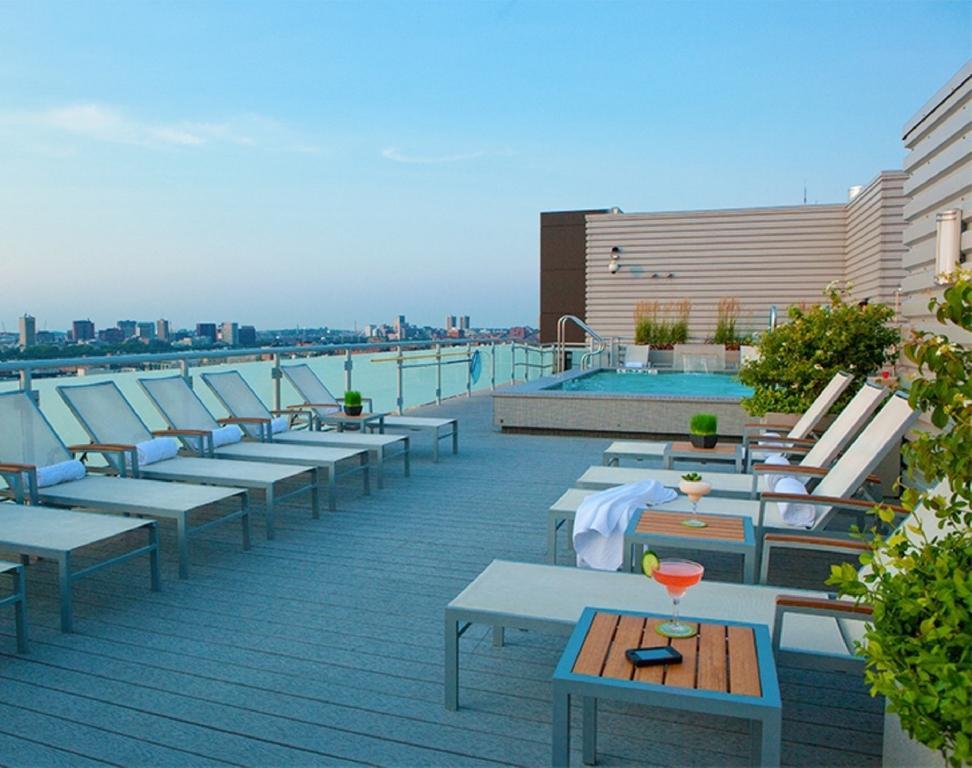 בוסטון Global Luxury Suites At Kenmore Square מראה חיצוני תמונה