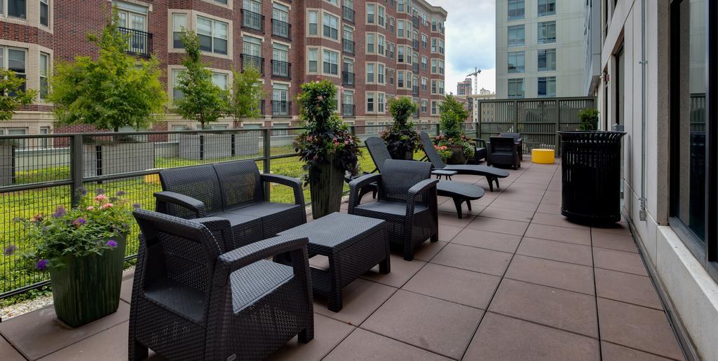 בוסטון Global Luxury Suites At Kenmore Square מראה חיצוני תמונה