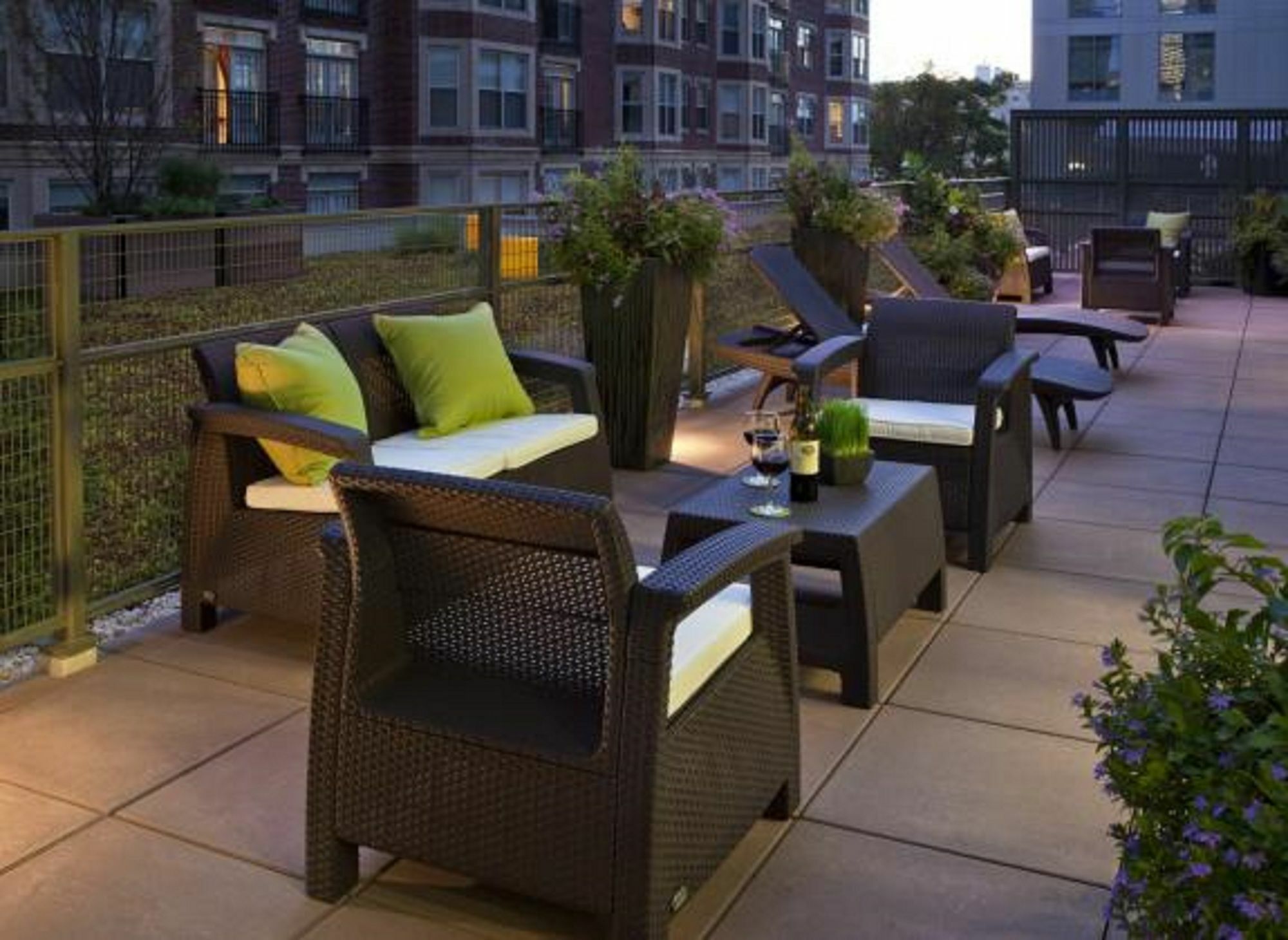 בוסטון Global Luxury Suites At Kenmore Square מראה חיצוני תמונה